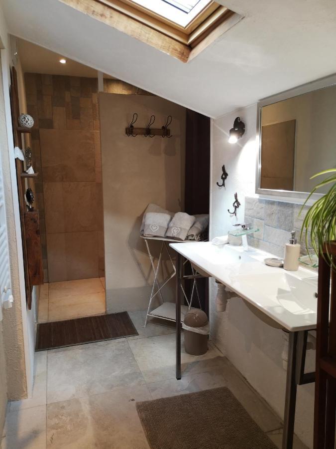 Bed and Breakfast La Colombe Tourrettes Exterior foto