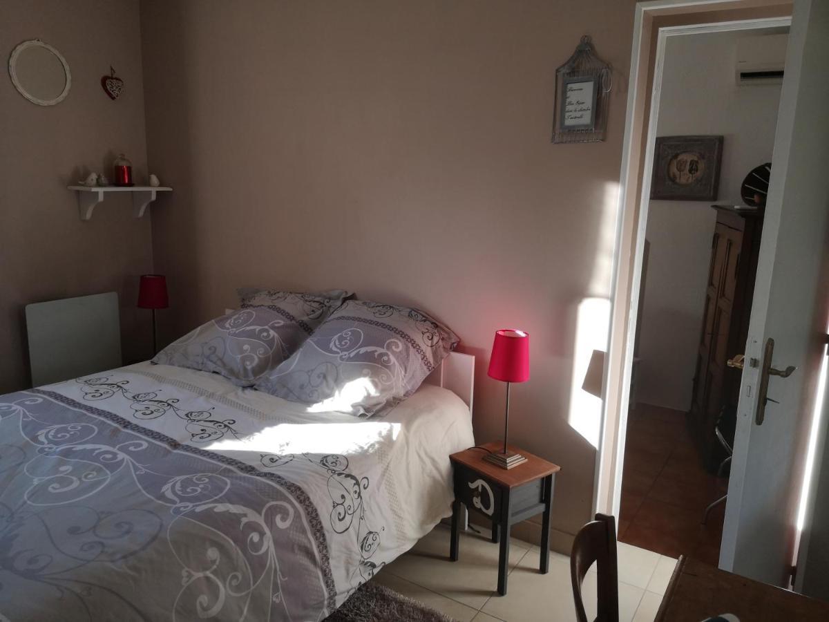 Bed and Breakfast La Colombe Tourrettes Exterior foto
