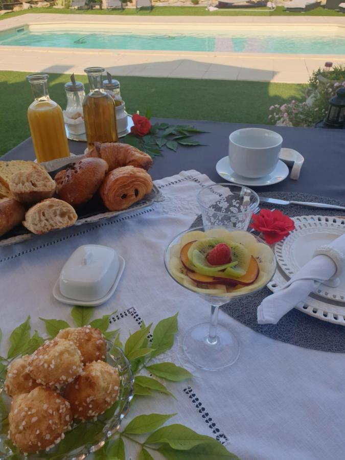 Bed and Breakfast La Colombe Tourrettes Exterior foto